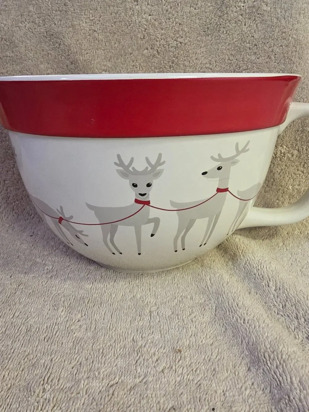 The Bake Shop CHRISTMAS Reindeer Large Batter Bowl Mixing Handle Spout